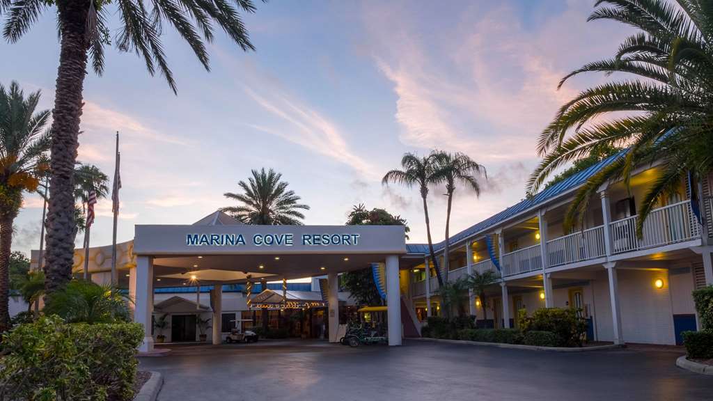 Magnuson Hotel Marina Cove St. Petersburg Exterior photo